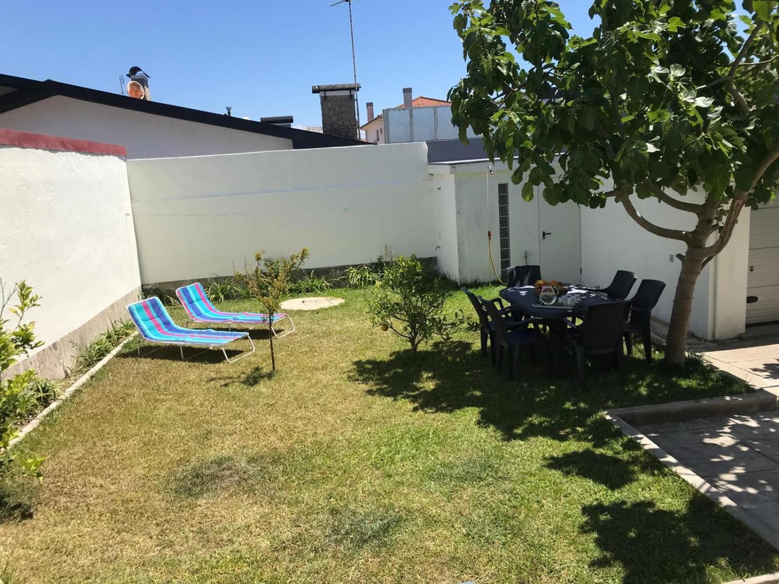 Arvore Cozy Com Jardim Esterno foto