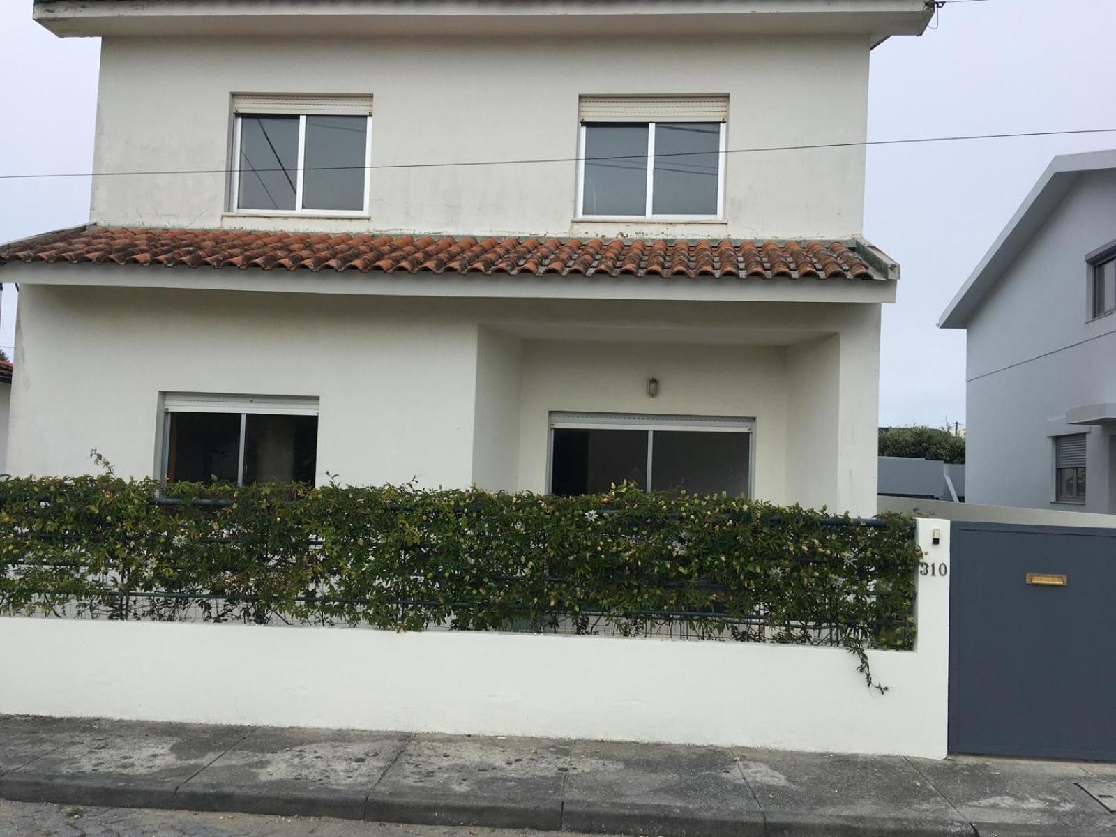 Arvore Cozy Com Jardim Esterno foto